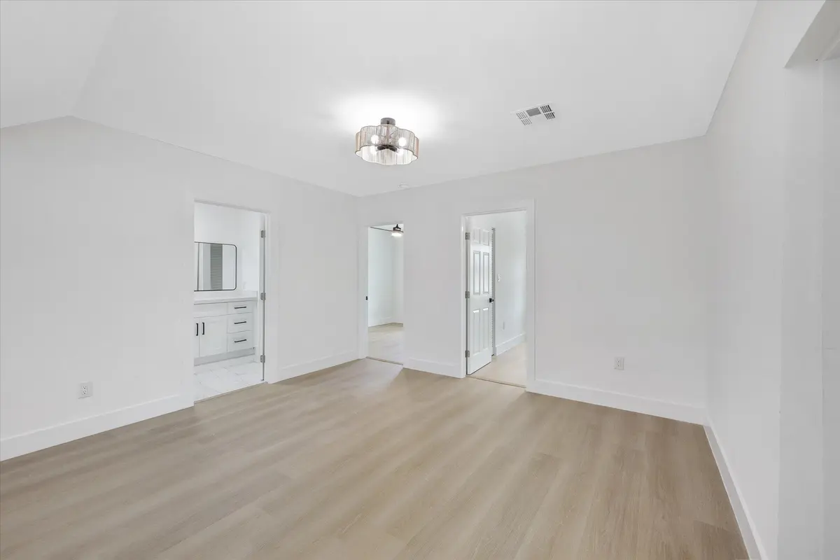 08-8 at 1803 Service Road, North Palm Beach