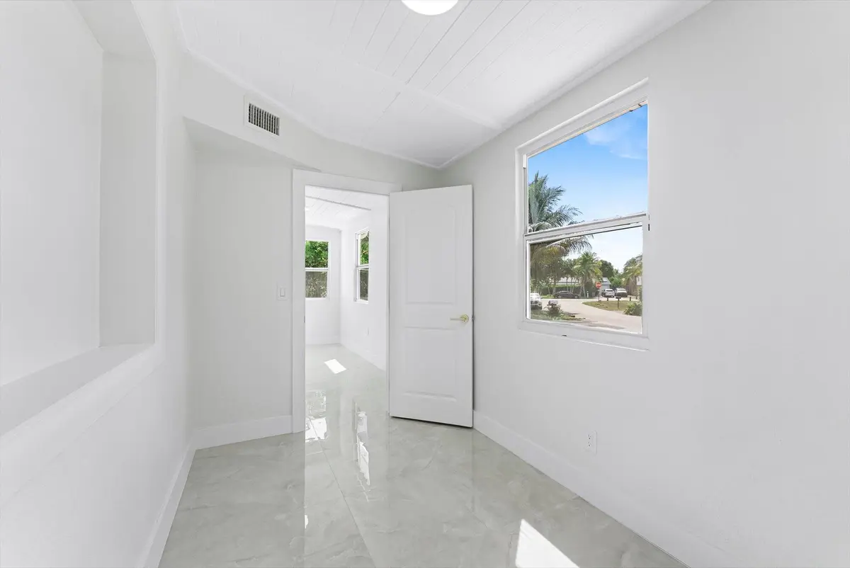07-7 at 431 Ficus Tree Drive, Lantana