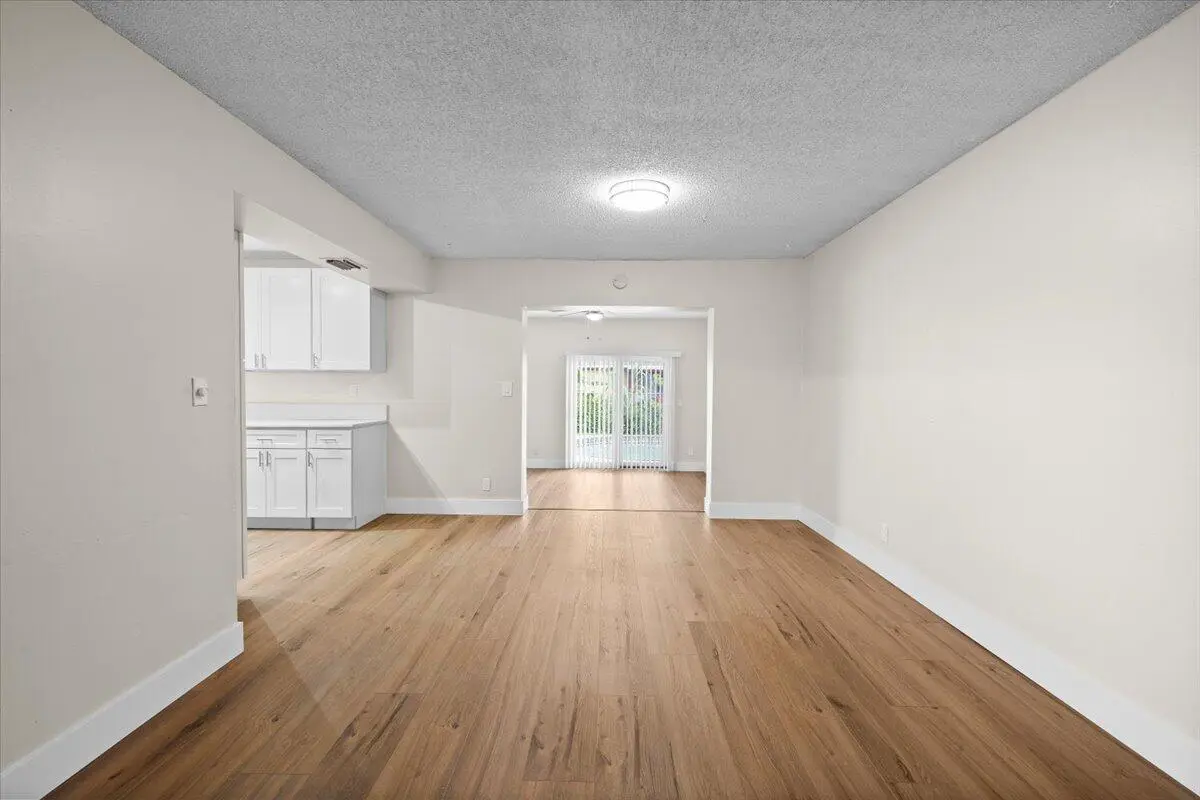 04-424A8272 at 7712 SW 7TH Street, North Lauderdale