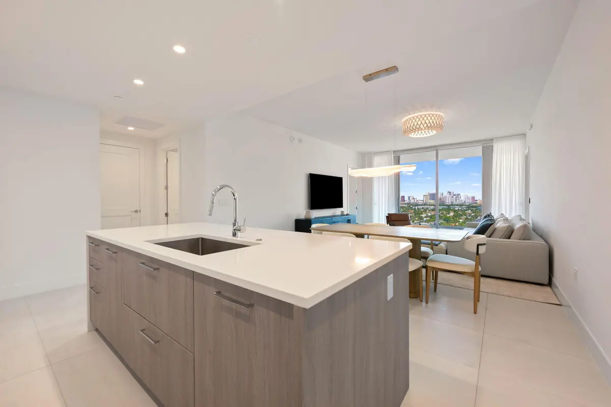 4-web-or-mls-DSC_2219 at 153 N Seabreeze Boulevard #1903, Fort Lauderdale