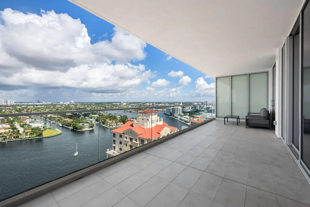 12-web-or-mls-DSC_2297 at 153 N Seabreeze Boulevard #1903, Fort Lauderdale