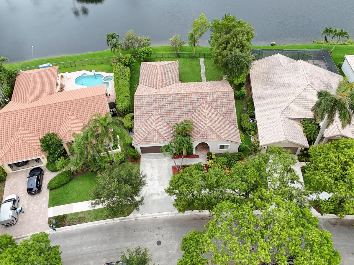 Aerial Front View 3_photo at 1968 Water Ridge Drive, Weston