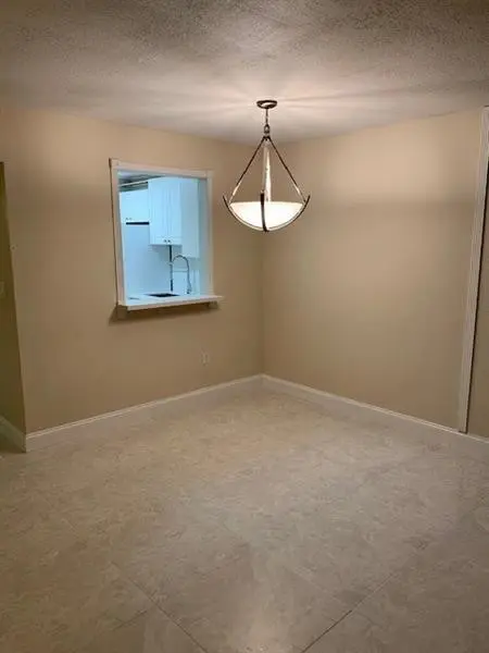 Photo 6 at 1021 MOCKINGBIRD Lane 217, Plantation