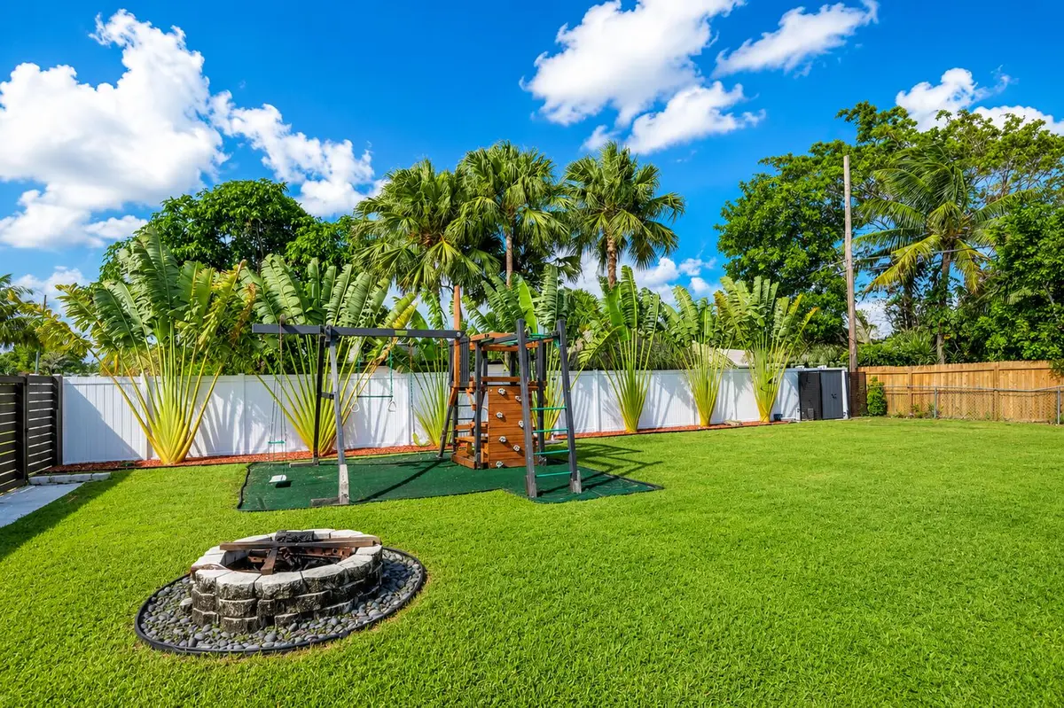 D93CED9E-3F89-4554-91F5-61D6ED87BE42 at 431 SE 5th Avenue, Pompano Beach
