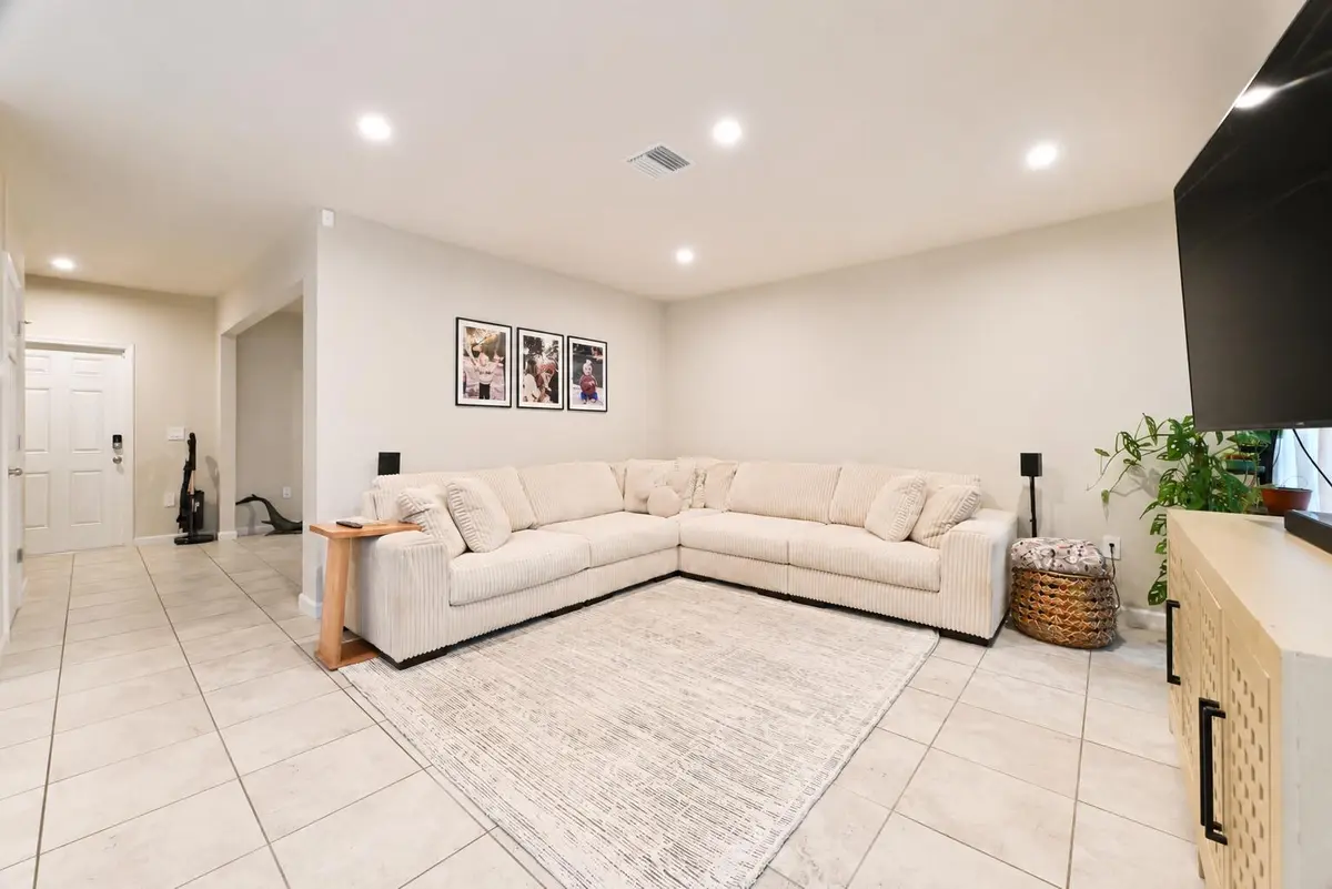 84117316-4F87-4465-9F38-C3FCBFC75BAB at 428 Açaí Lane, Fort Pierce