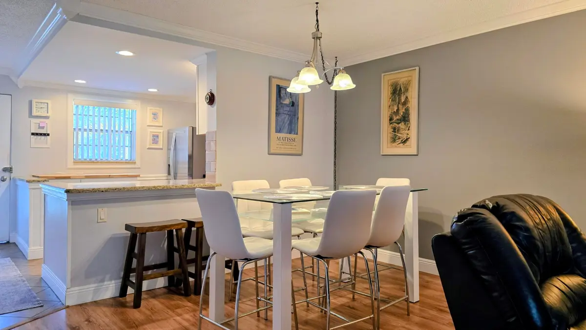 dining area at 330 NE 26TH Avenue 3120, Boynton Beach