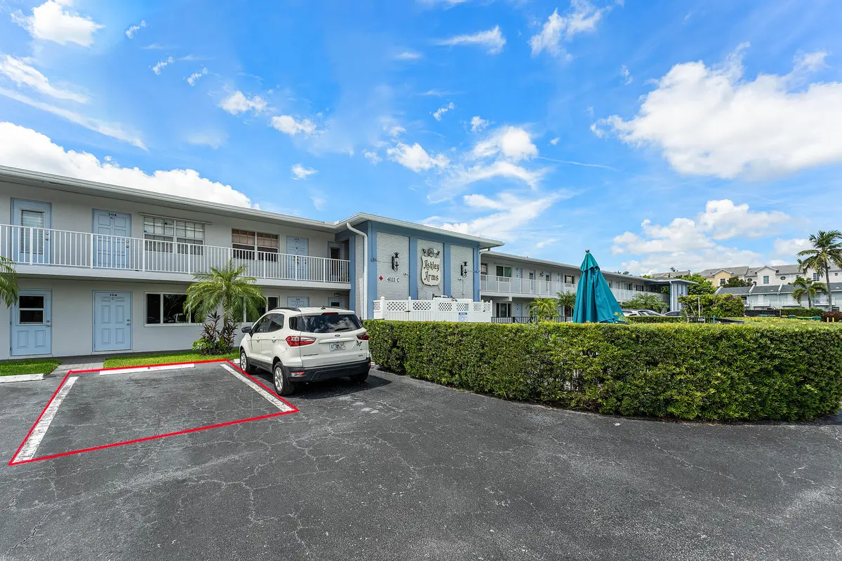 4 4111Northeast21stWay-204- at 4111 NE 21st Way 204, Lighthouse Point