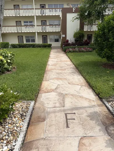 229 Mansfield F, Boca Raton – Condominium for sale