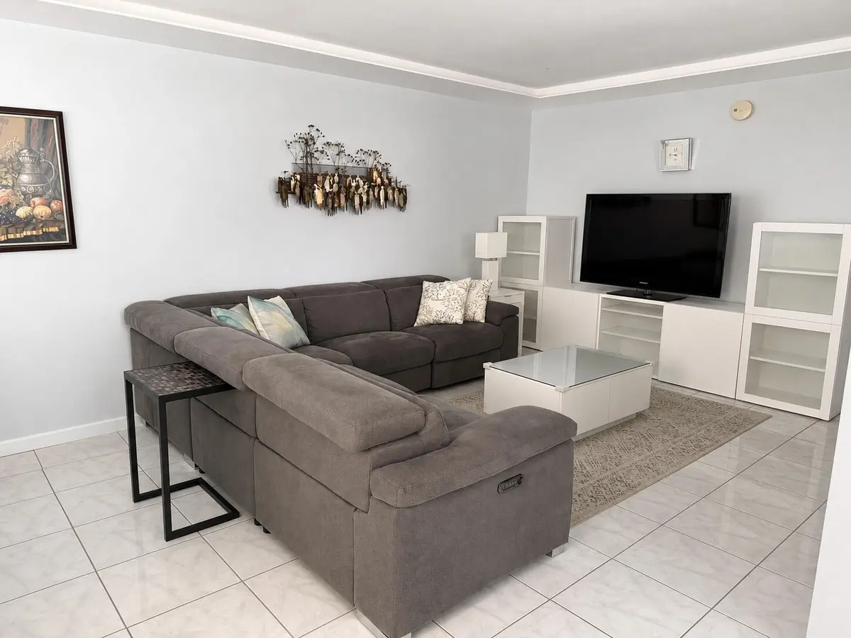 05_LIVING_ROOM_MAIN at 229 Mansfield F, Boca Raton