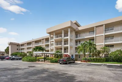 2651 S Palm Aire Drive 302, Pompano Beach – Condominium for sale