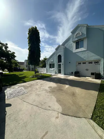 8 ELTON Place, Boynton Beach – leased