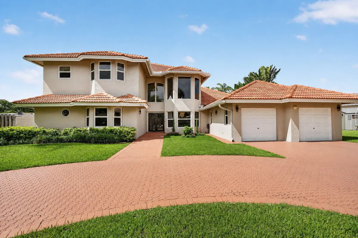 Exterior 2 at 9410 Sea Turtle Manor, Plantation