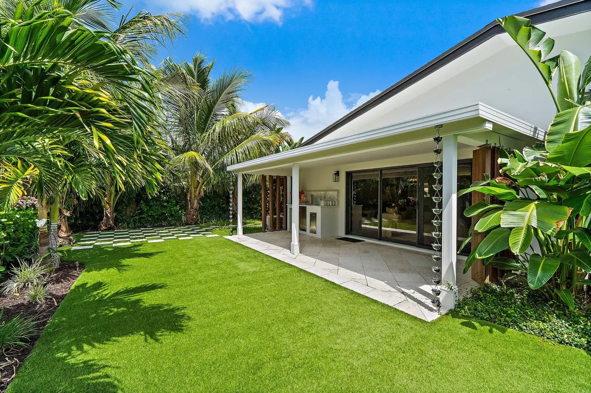 112-420GulfRd-NorthPalmBeach-SMALL at 420 Gulf Road, North Palm Beach