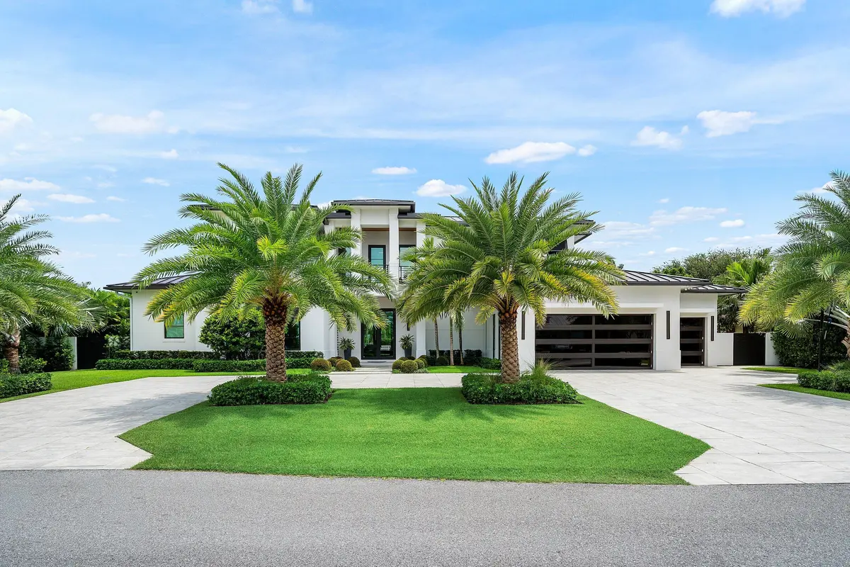 Exterior Front at 830 Lake Shore Drive, Delray Beach
