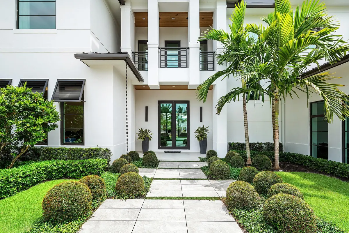 Entrance at 830 Lake Shore Drive, Delray Beach