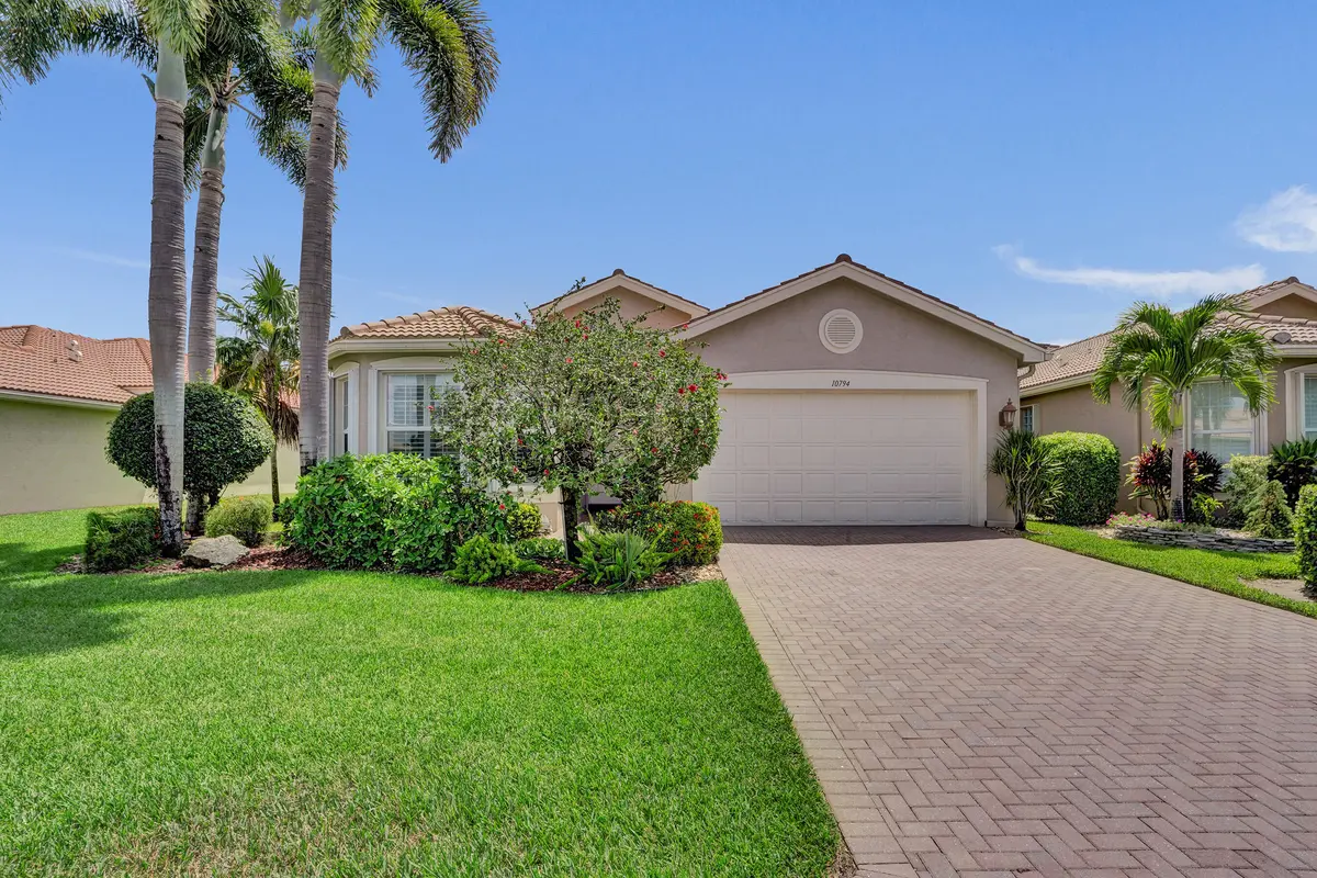 DSC01003 at 10794 REDLAKE Isle, Boynton Beach