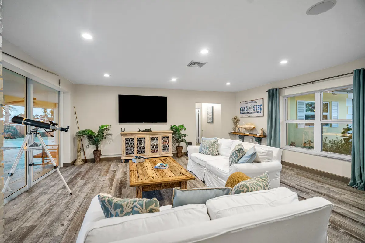 DSC01584 at 844 East Drive, Boynton Beach
