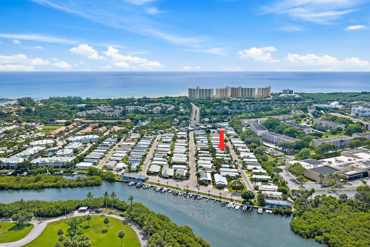 092-400NHighwayA1A-33-Jupiter-SMALL at 400 N HIGHWAY A1A 33, Jupiter