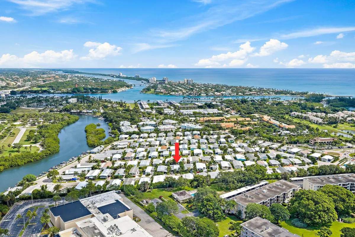 093-400NHighwayA1A-33-Jupiter-SMALL at 400 N HIGHWAY A1A 33, Jupiter