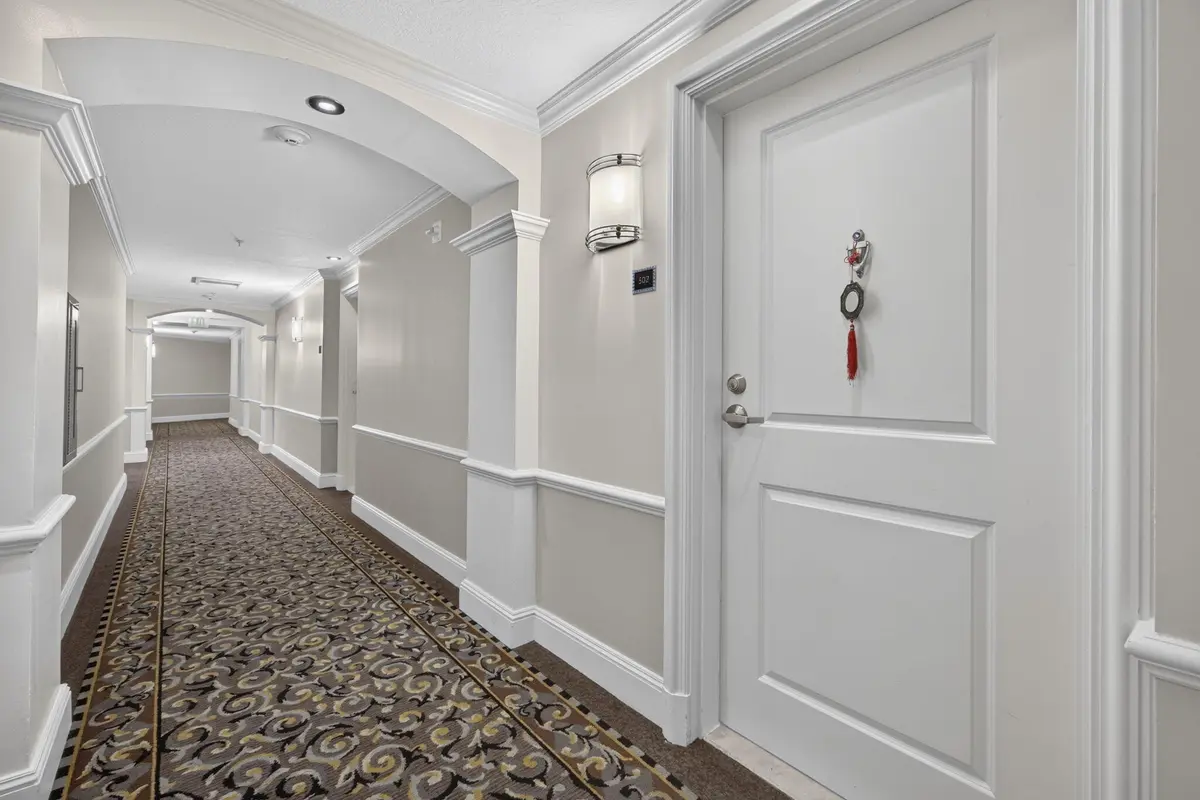 1-web-or-mls-BS1A9298 at 403 S Sapodilla Avenue 502, West Palm Beach
