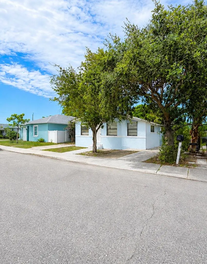 Street view at 1410 S J Street, Lake Worth Beach