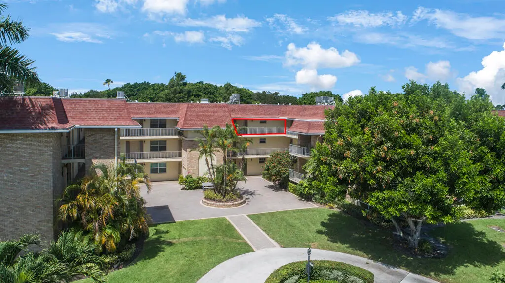 Front of Structure at 5560 Tamberlane Circle 324, Palm Beach Gardens