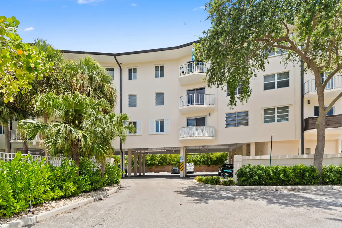 1967 S Ocean Boulevard 107, Lauderdale-By-The-Sea, FL – photo 2