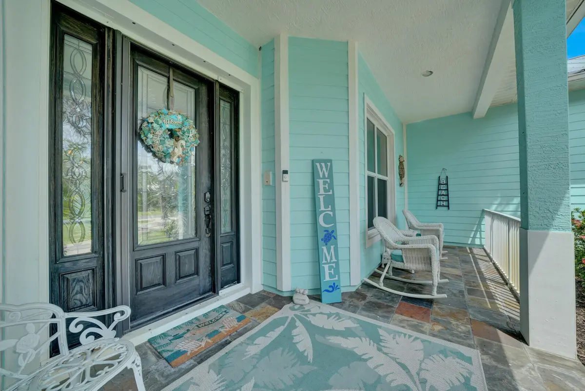 . at 1870 NE VICTORIAN Lane, Jensen Beach