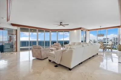3100 N OCEAN Boulevard 1210, Fort Lauderdale – Condominium for sale