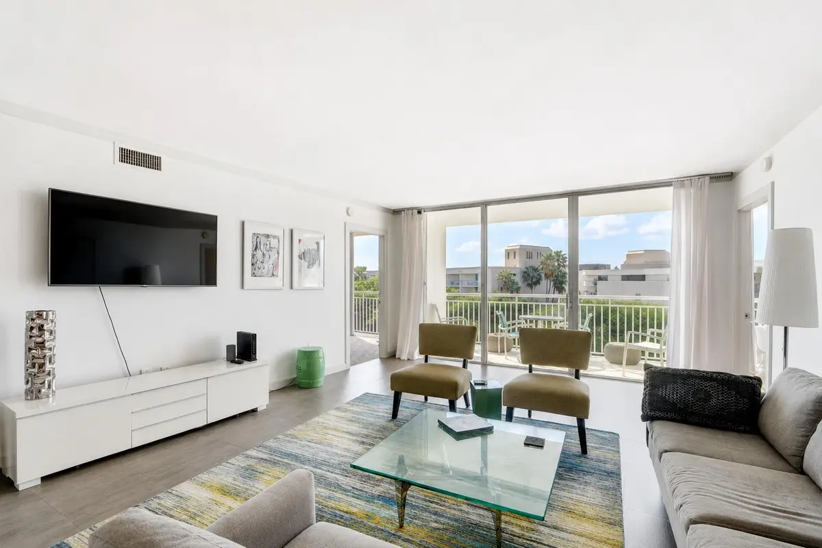 Living area at 2780 S OCEAN Boulevard 510, Palm Beach