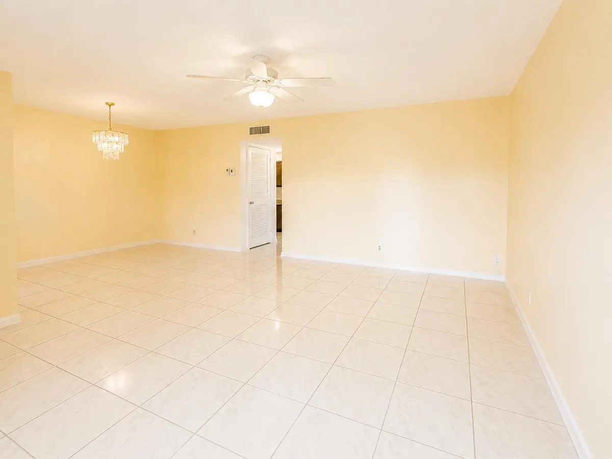 261ED8CB-1939-4A5D-A6CA-B2854979FBD1 at 5300 WASHINGTON Street S313, Hollywood