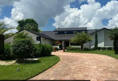 5091 SE BURNING TREE Circle, Stuart – Single Family Residence for rent