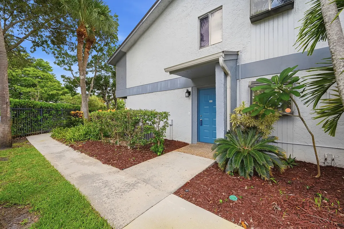 03_stl_9332 at 2753 S OAKLAND FOREST Drive 102, Oakland Park