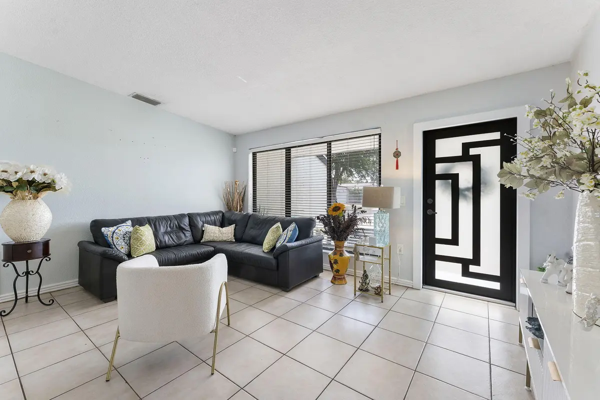18-web-or-mls-DSC04773 at 400 NW 98TH Avenue, Pembroke Pines