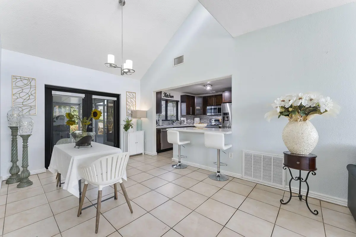 20-web-or-mls-DSC04788 at 400 NW 98TH Avenue, Pembroke Pines