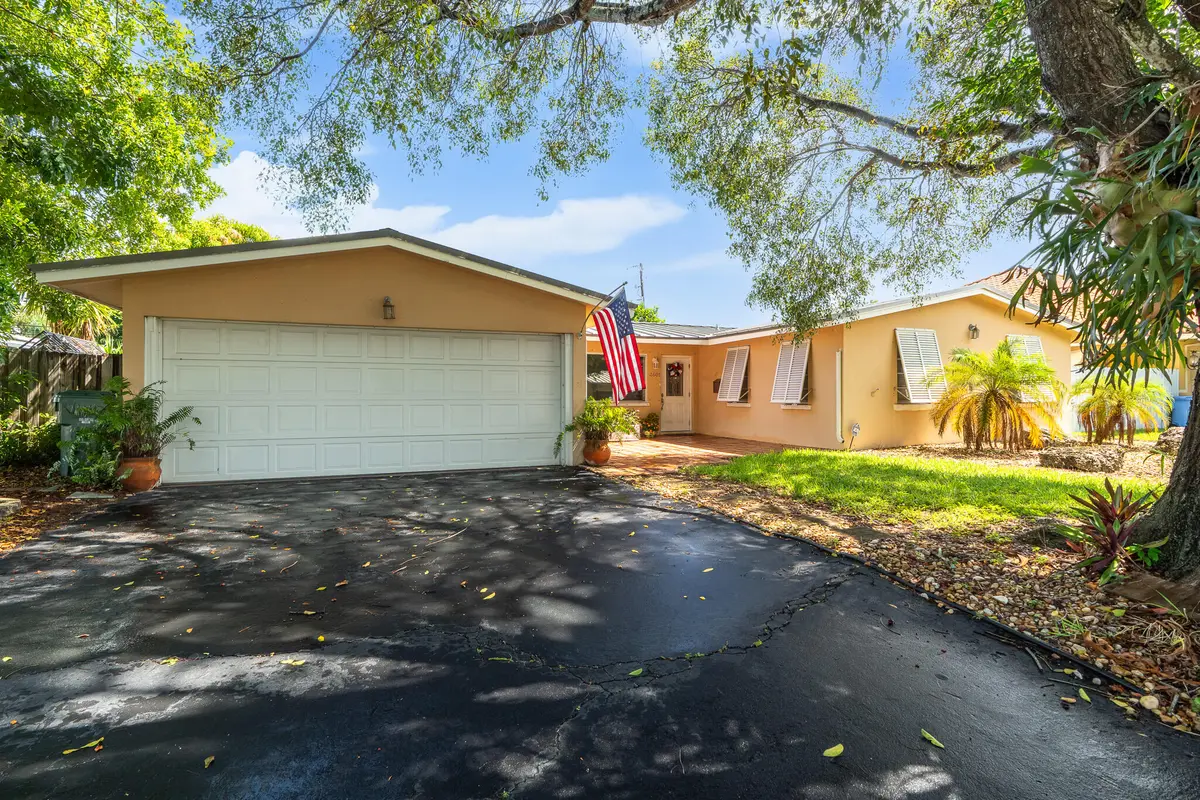 DSC01379-2-Edit-Edit at 1601 NE 48TH Court, Oakland Park