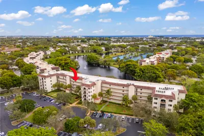 2105 Lavers Circle 403, Delray Beach – sold