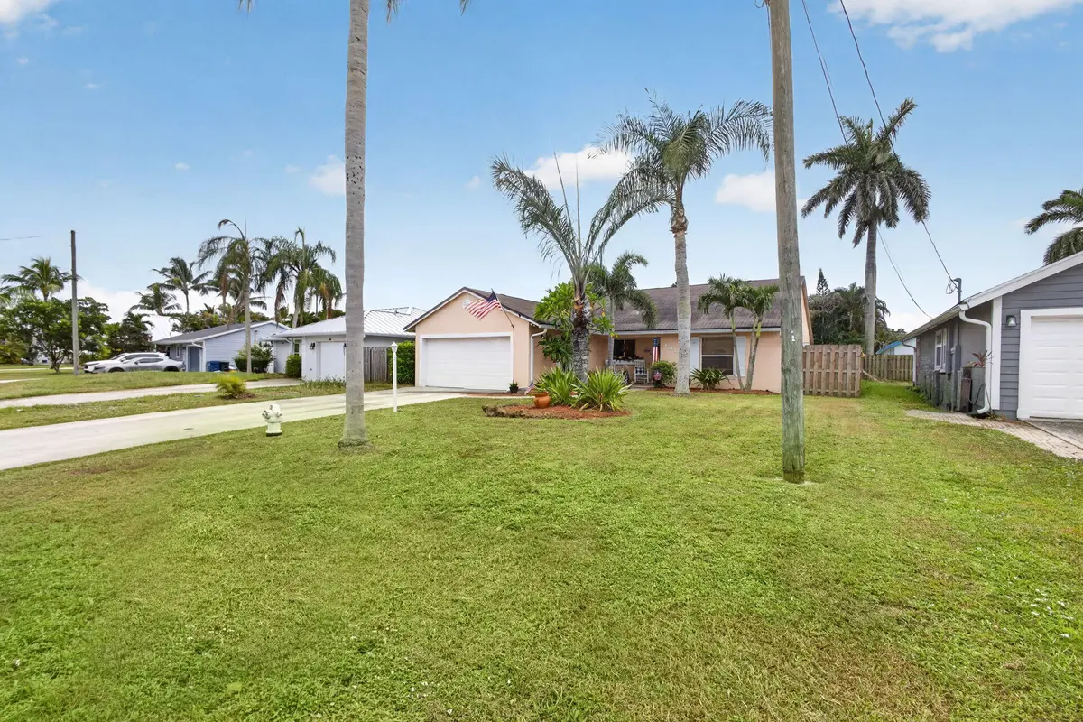 1-web-or-mls-5D1A1566 at 6312 MULLIN Street, Jupiter