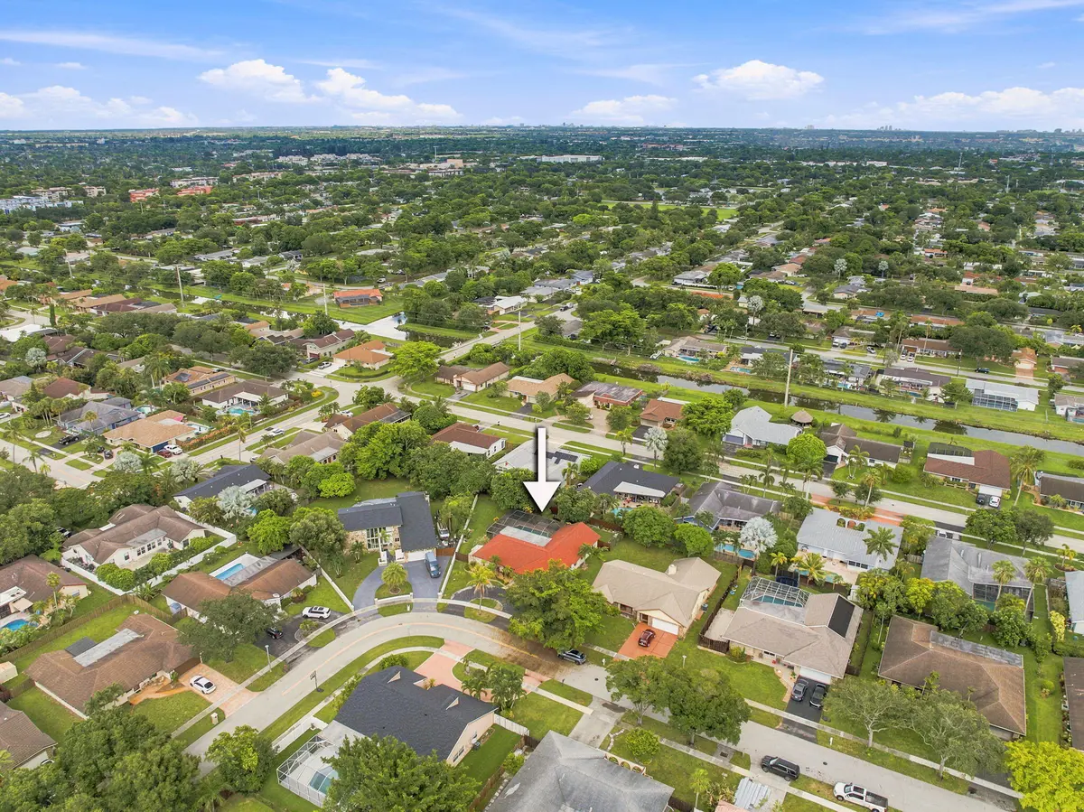 1-web-or-mls-1120-nw-77th-ave at 1120 NW 77TH Avenue, Plantation