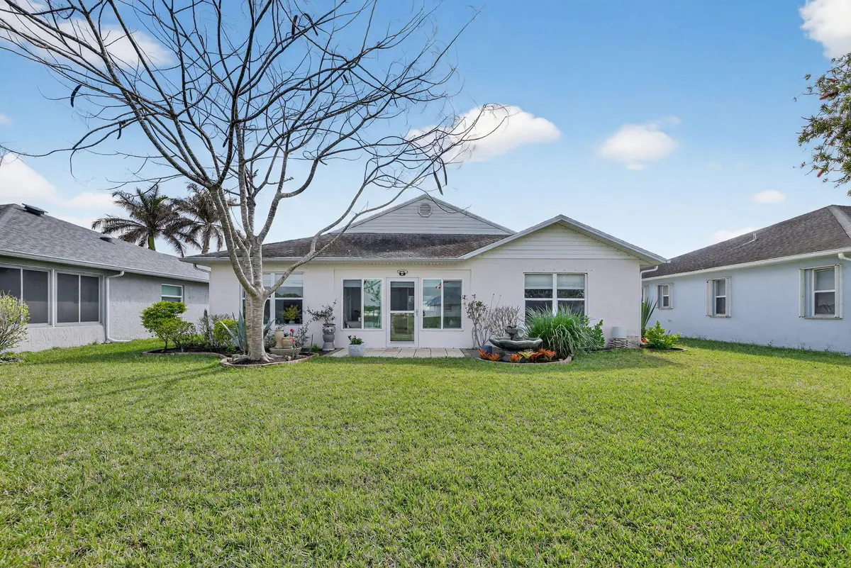 33-web-or-mls-3A5A10120 at 6713 ALEMENDRA Street, Fort Pierce
