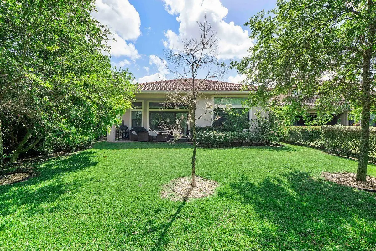 8251canopy4 at 8251 CANOPY Terrace, Parkland