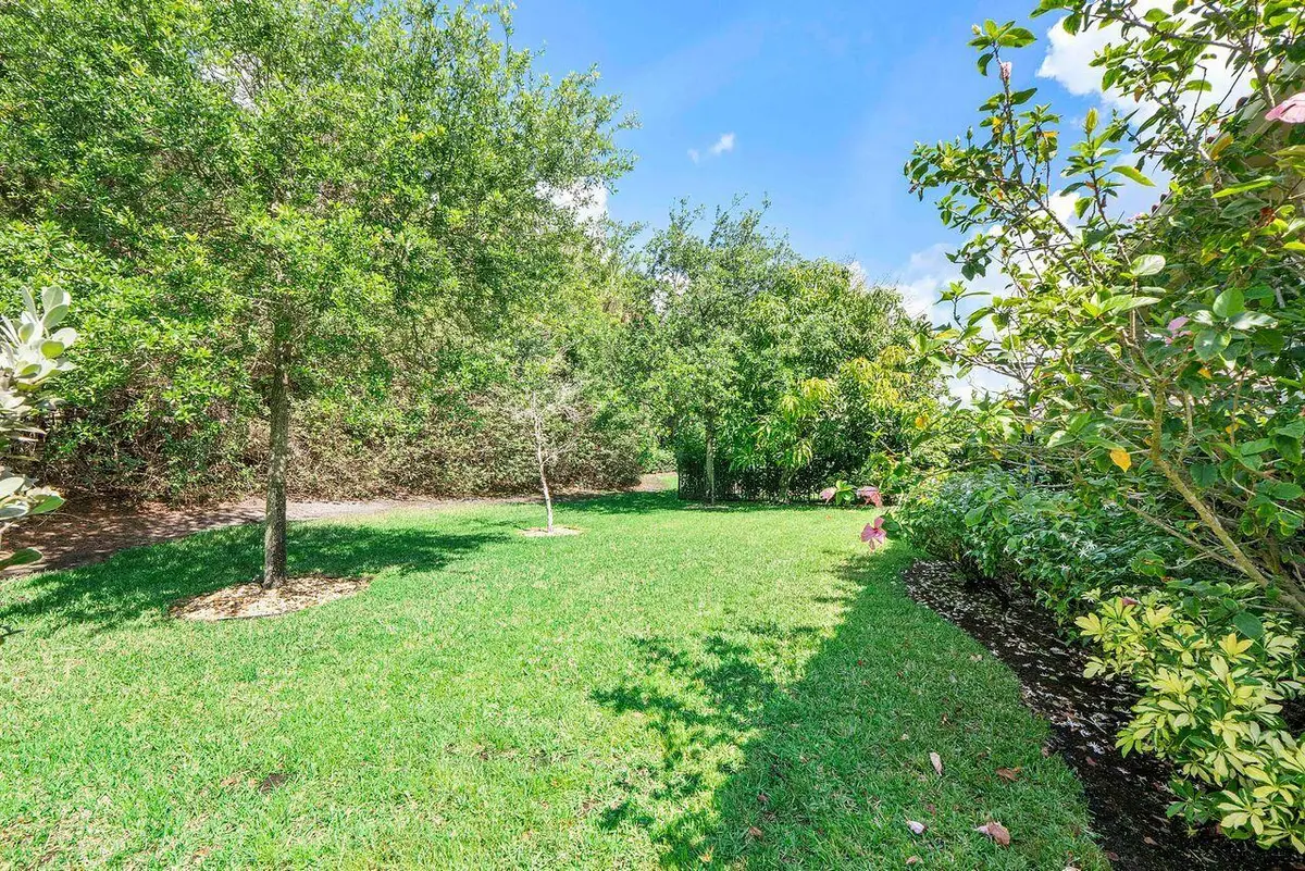 8251canopy6 at 8251 CANOPY Terrace, Parkland