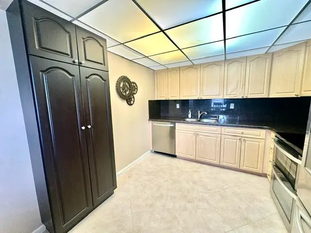 Updated Kitchen W/ Lots of Cabinets at 1049 Lincoln C, Boca Raton
