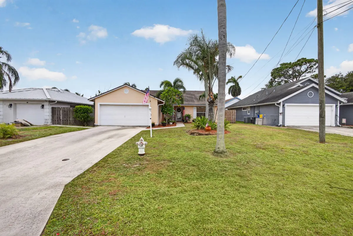 2-web-or-mls-5D1A1571 at 6312 MULLIN Street, Jupiter