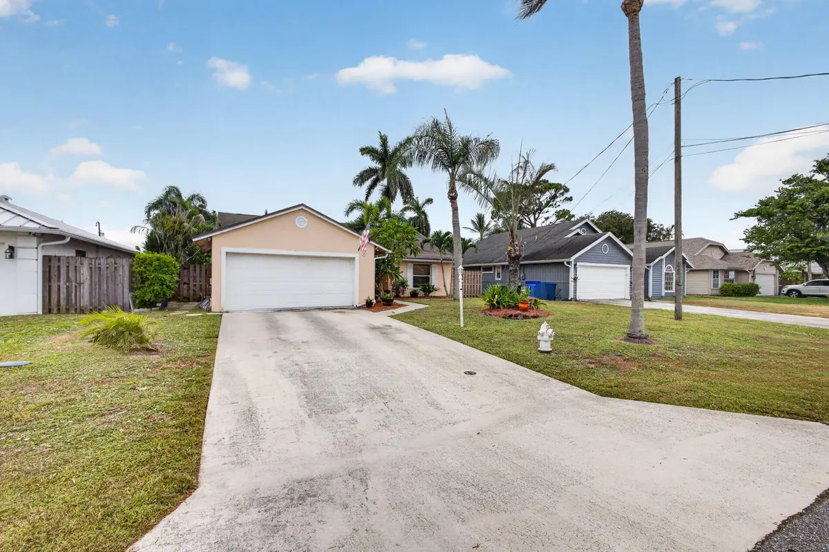 3-web-or-mls-5D1A1576 at 6312 MULLIN Street, Jupiter