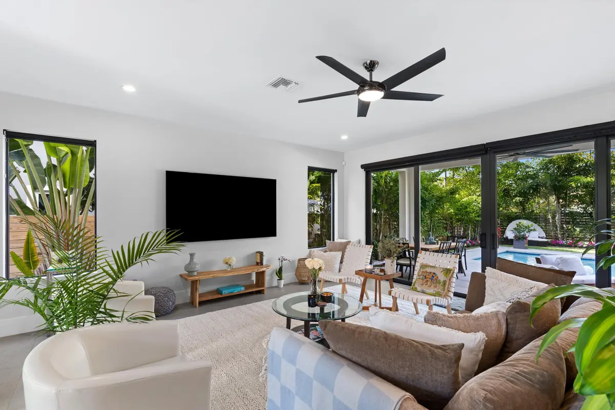 Small.jpg-SMALL at 238 SE 4TH Avenue, Delray Beach
