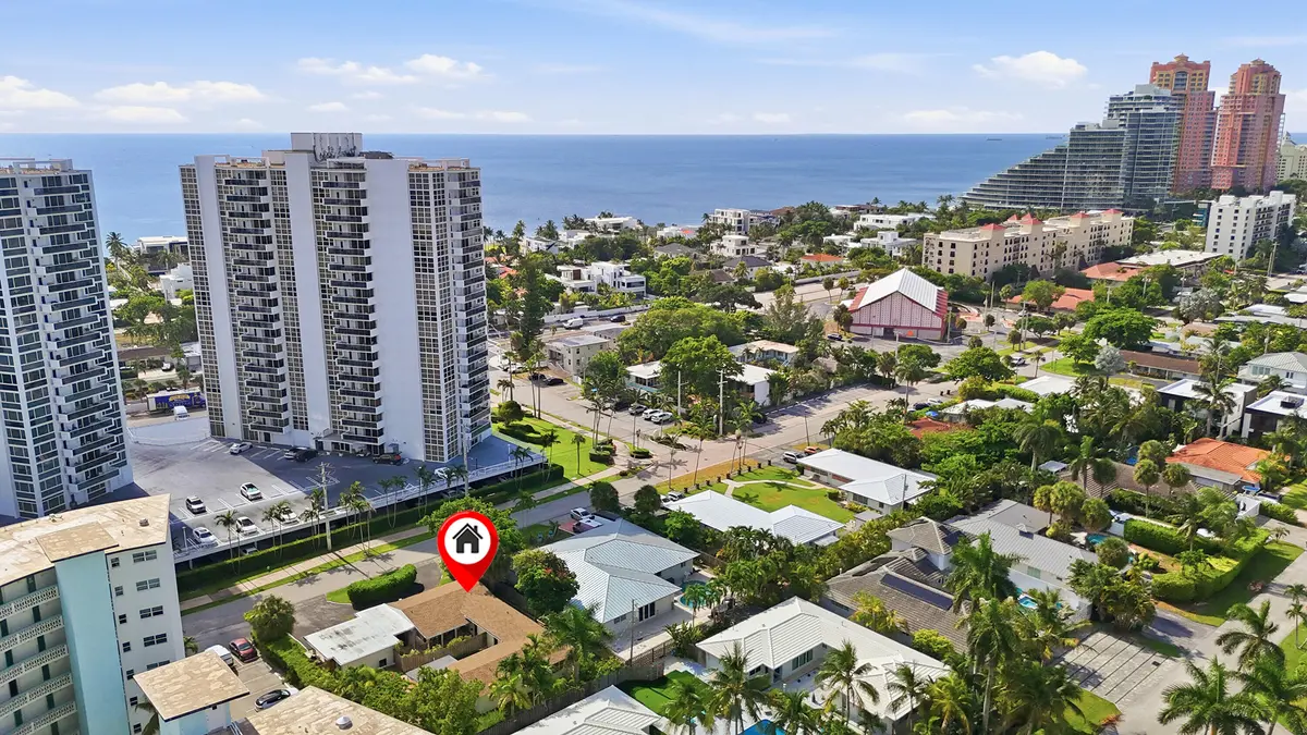 21_02_dji_fly_20260727_101500_0143_17851 at 2713 NE 33RD Avenue, Fort Lauderdale