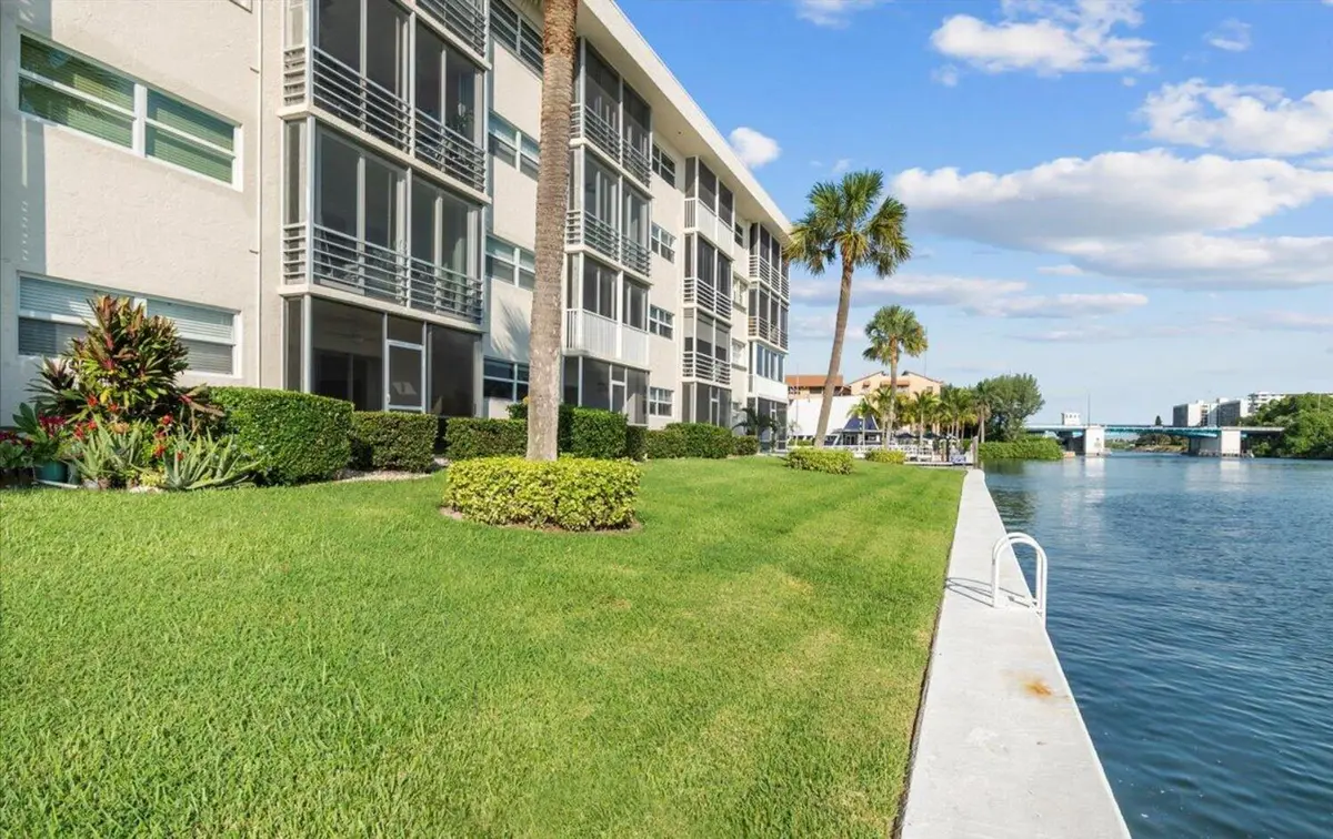 20 YACHT CLUB Drive 104, North Palm Beach, FL – photo 6
