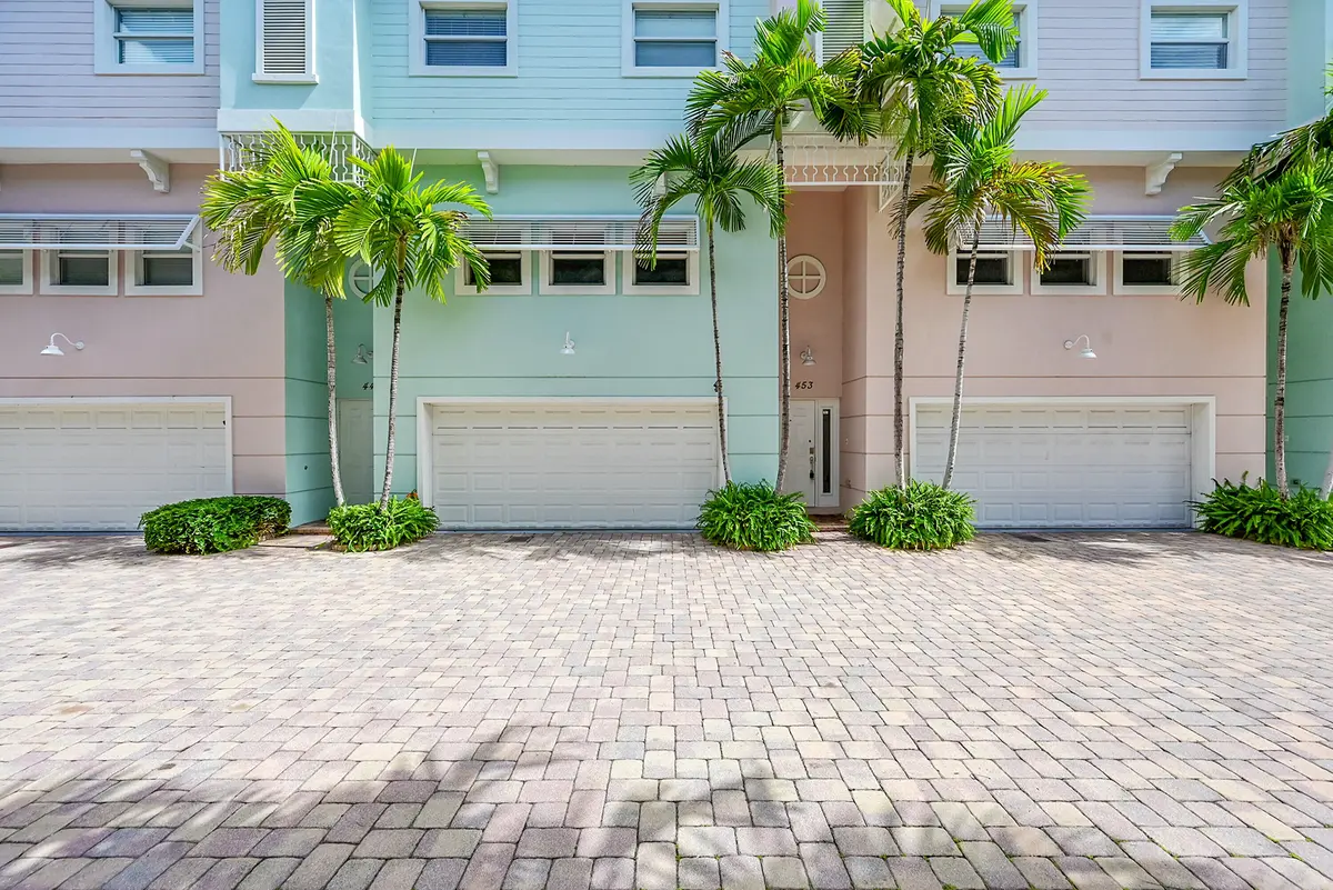 01_0 (1) at 453 NE 1ST Street, Pompano Beach