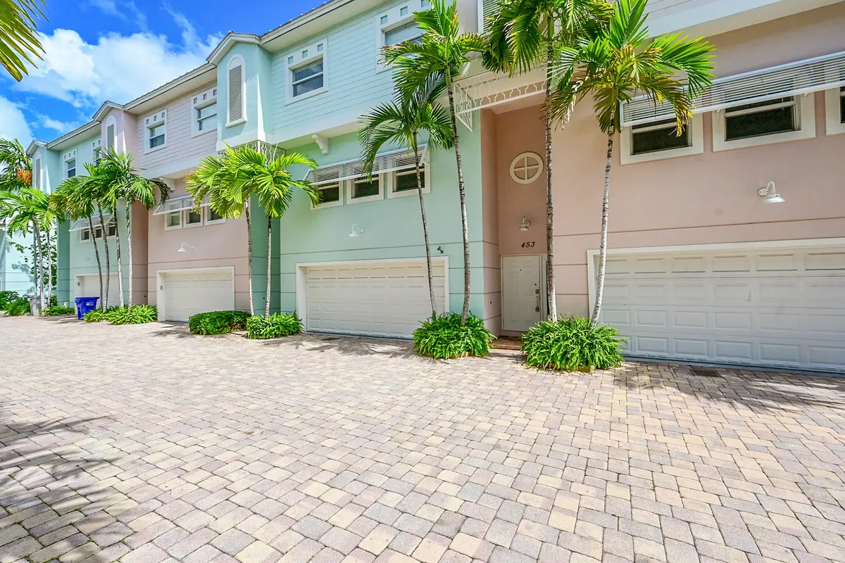 04_0 (4) at 453 NE 1ST Street, Pompano Beach